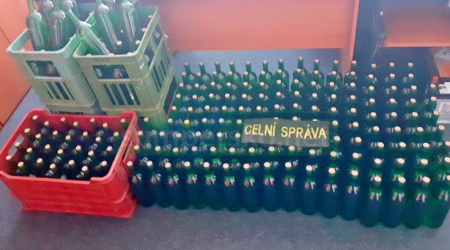 Přetížené vozidlo neušlo pozornosti celníků