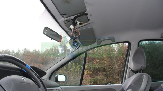 Zaparkoval auto a našel málem vrak