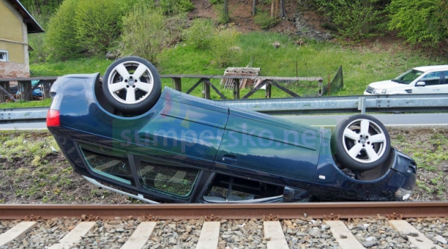 Tažení vozidla na laně se vymklo kontrole