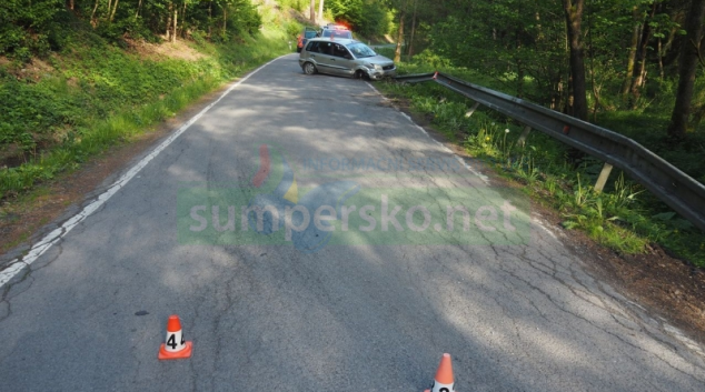 Řidička na Šumpersku nezvládla průjezd zatáčkou