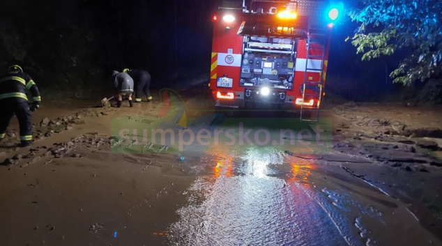 Následky bouřek a silného vichru v kraji