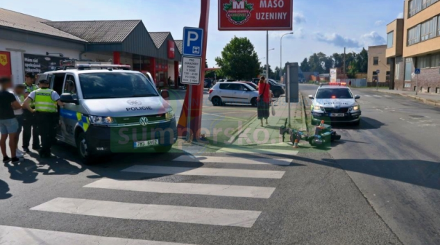 Starší muž v Zábřehu neubrzdil elektrokoloběžku