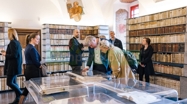 Jak se zachraňuje klášterní knihovna