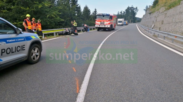 Motorkář na Červenohorské sedlo nedojel