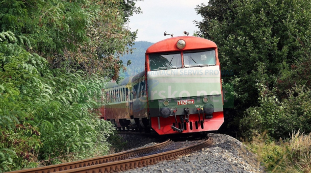 Historickým vlakem z Olomouce do Lednice