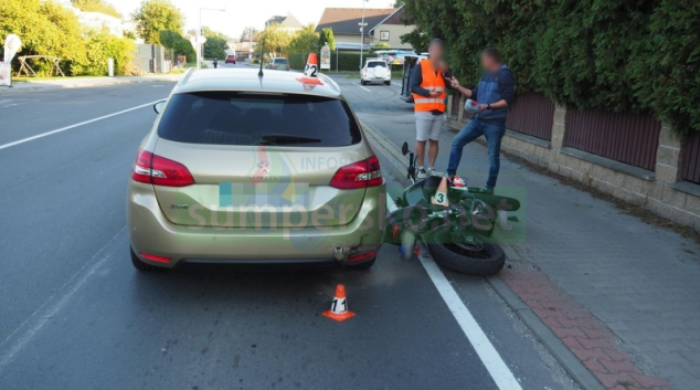 Motorkář v Novém Malíně nestihl zastavit