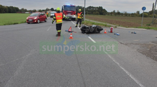 Nedal přednost motorkáři