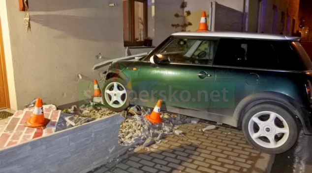 Řidič z místa nehody utekl