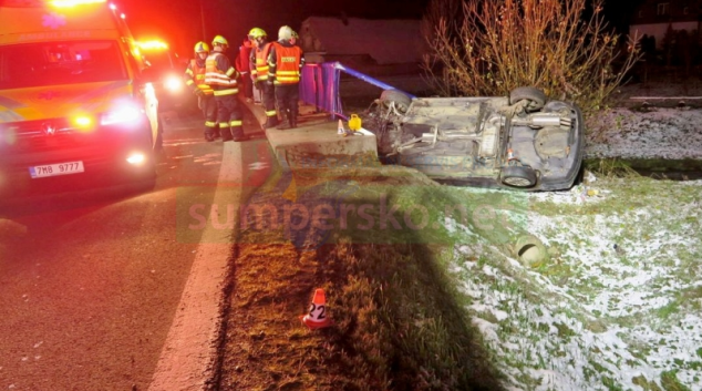 Motorista průjezd Rapotínem nezvládl