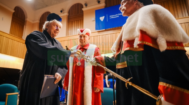 Titul doctor honoris causa Jiřímu Pavlicovi