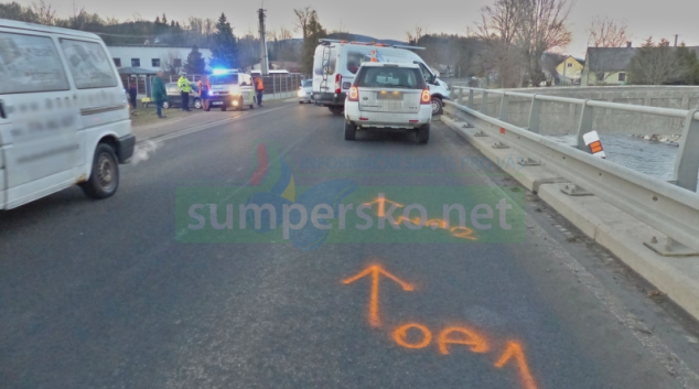 Řidička si nevšimla odbočujícího vozidla