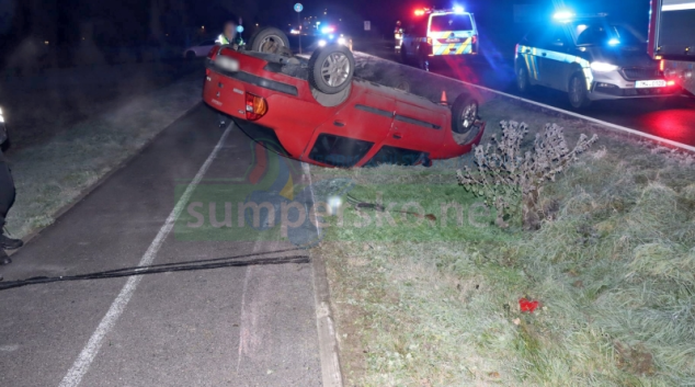 Na namrzlé vozovce dostal smyk