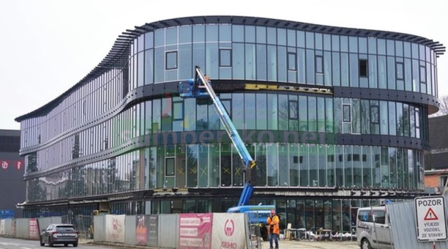 Senátoři schválili plány lékařské fakulty pro letošní rok