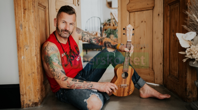 Kapela Poletíme? přiletí do Šumperka společně s písničkářem Láskou