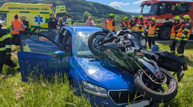 Motorkáři pomohli záchranáři ze soutěže Rallye Rejvíz