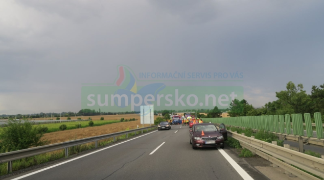 Dopravní nehody na čas uzavřely dálnici D46