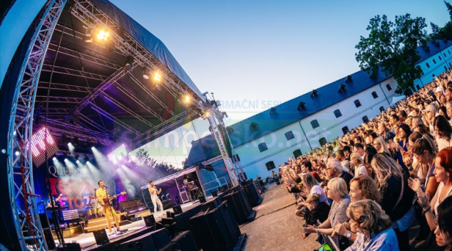 Queenie nadchli Olomouc!