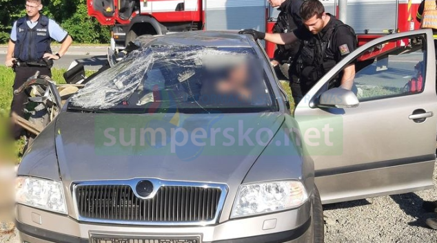 Střet osobního auta s vlakem