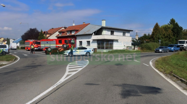 Auto skončilo na střeše