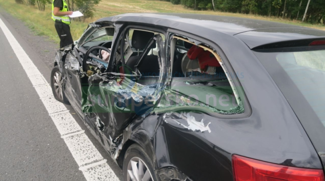 Boční střet osobního a nákladního auta u Mohelnice