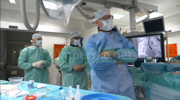 Špičkový zákrok v přímém přenosu