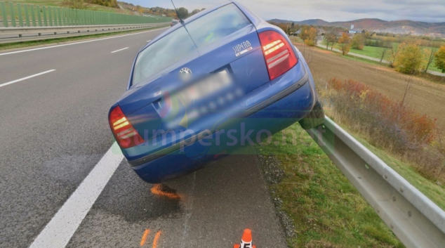 Řidič u Zvole podcenil rychlost