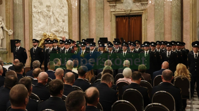 Za věrnou službu dostali hasiči medaile