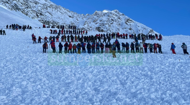 Čeští záchranáři na ledovci Stubai