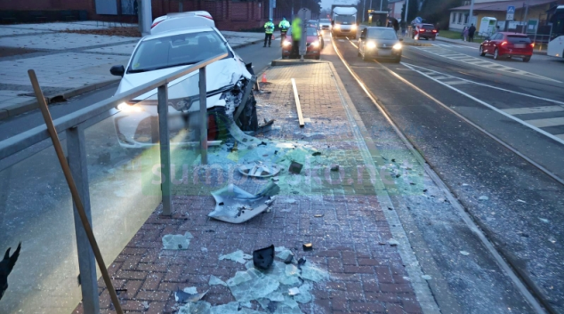 Naboural zastávku v Olomouci