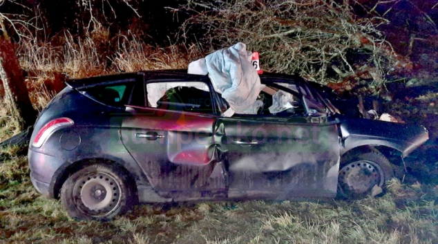 Na Šumpersku zdemoloval auto