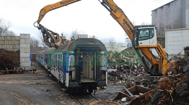 Průměrně jeden starý vagón denně míří do šrotu