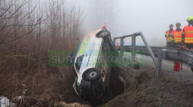 Náledí a sníh na silnicích na Jesenicku