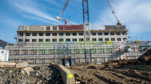 Stavba největšího pavilonu v historii FN Olomouc