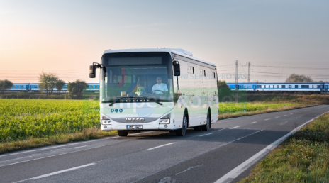 Olomoucký kraj nově zavedl slevy na jízdném pro válečné veterány