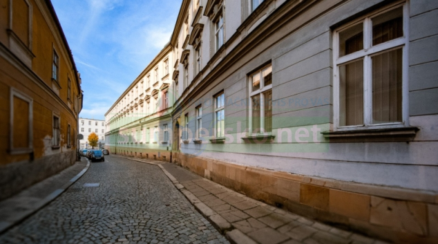 Osmdesát let psychologie na FF UP