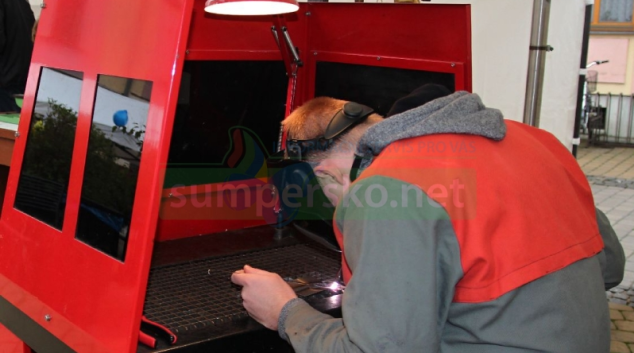 Kraj navýší stipendia učňům i studentům