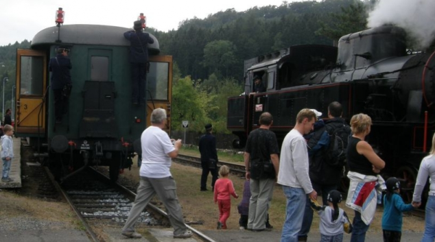 Parním vlakem do Tovačova na Svatováclavské hody a setkání Hanáků  Kateřina Šubová