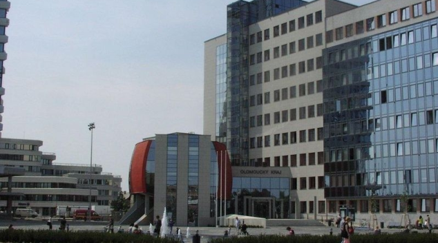 Olomoucký kraj podpoří studenty na zahraničních vysokých školách