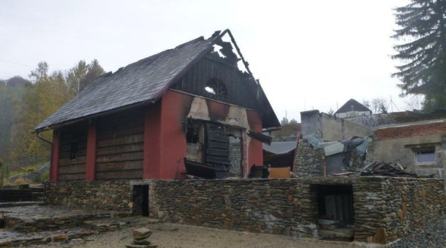 Požár značně poničil chatu v Hrabešicích