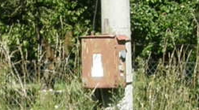 Dvojice z Vapenné odebírala proud "načerno"