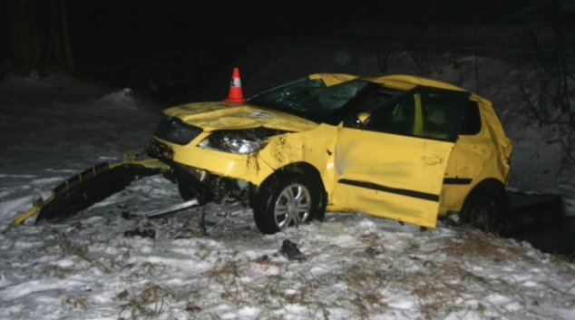 U Ramzové se vozidlo po nehodě zřítilo do potoka