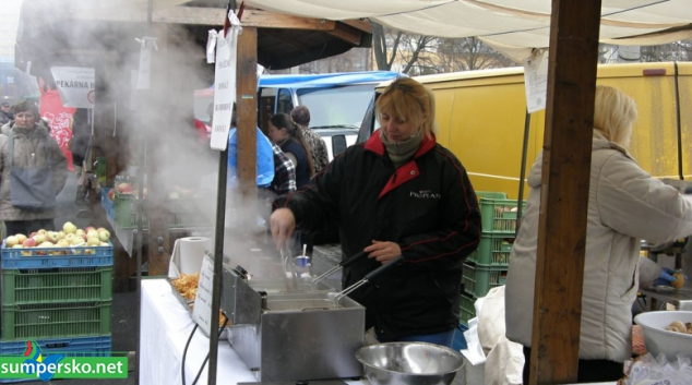 FOTO: Jaký byl první den Farmářských trhů 2013 v Šumperku