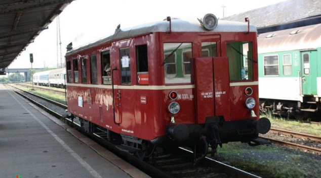 Historický motorák "Hurvínek" opět na Floře Olomouc