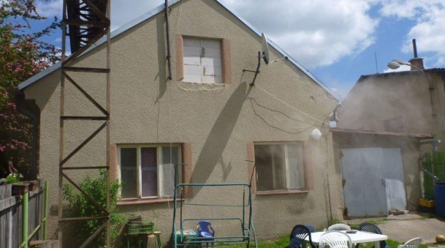 Zloděj v Šumperku vykradl dům a pak ho podpálil