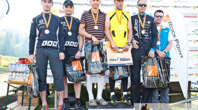Šumavská část seriálu Horská výzva 2013 byla v režii Cypry a Vabrouška