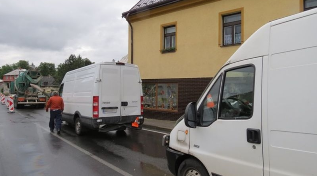 Jesenicko:Řidiči nedodrželi bezpečnou vzdálenost