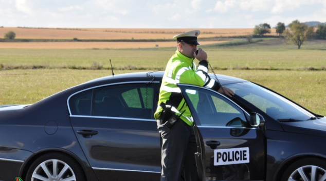 Řidiči kašlou na předpisy. Jen na Olomoucku za víkend padlo 168 pokut