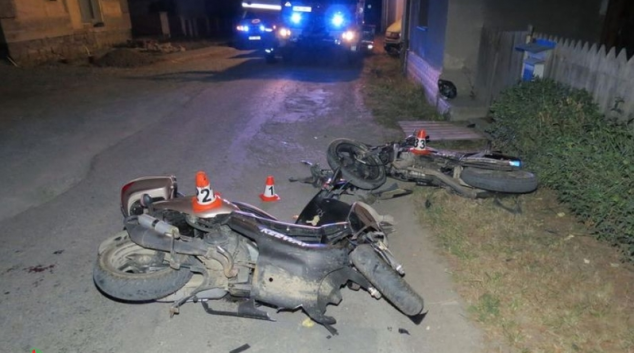 Opilí motorkáři se srazili ve Strupšíně