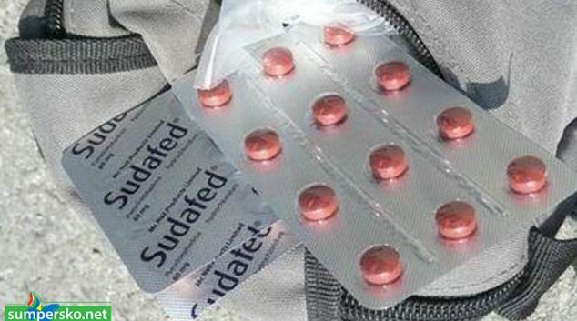 V České Vsi vyráběli pervitin. Pro Sudafed jezdili do Polska