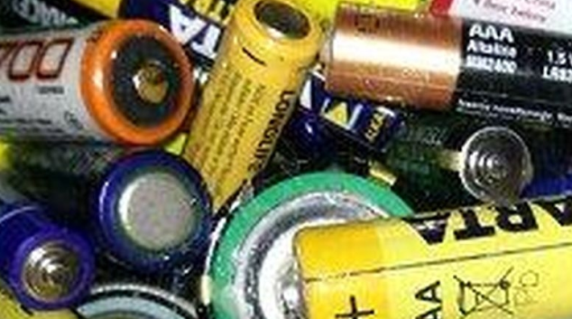  Baterie a akumulátory vykupují obchodníci téměř bez závad